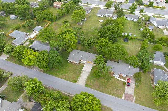 161 S Westview Dr, Andover, KS 67002
