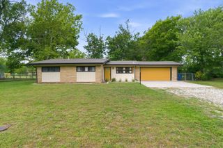161 S Westview Dr, Andover, KS 67002