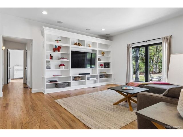 2500 S Jackson St, Denver, CO 80210