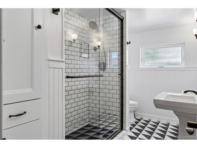 2500 S Jackson St, Denver, CO 80210