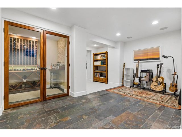 2500 S Jackson St, Denver, CO 80210