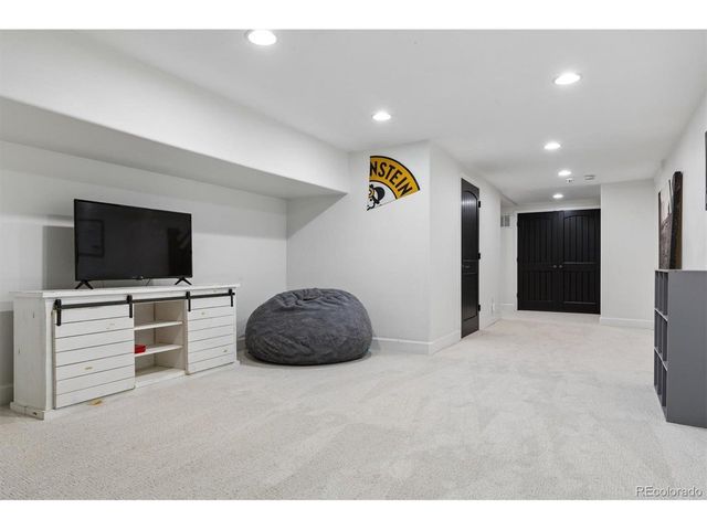 2500 S Jackson St, Denver, CO 80210