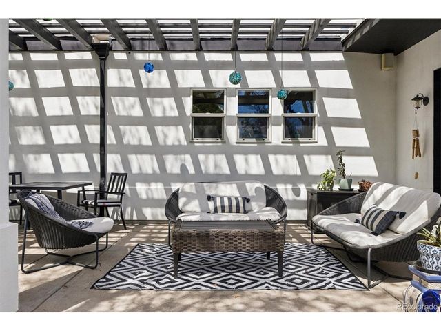2500 S Jackson St, Denver, CO 80210