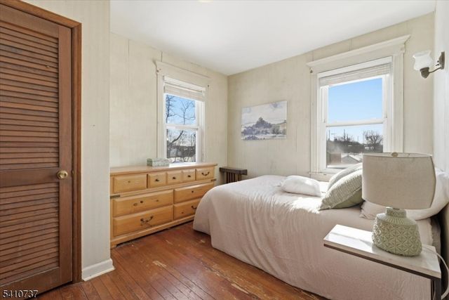 554 Barron Ave, Woodbridge Twp., NJ 07095