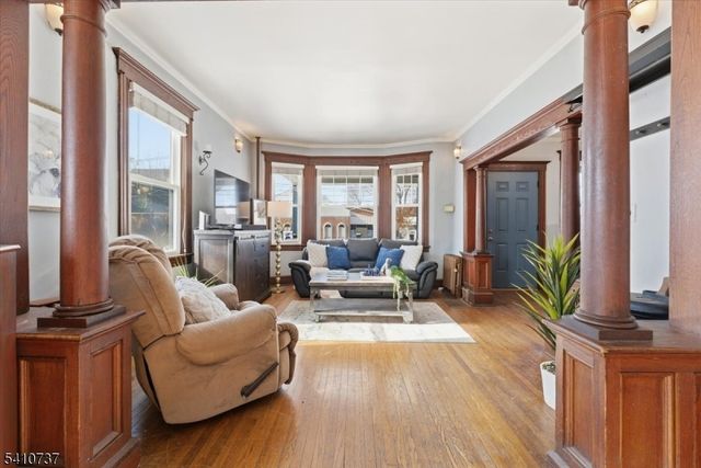 554 Barron Ave, Woodbridge Twp., NJ 07095