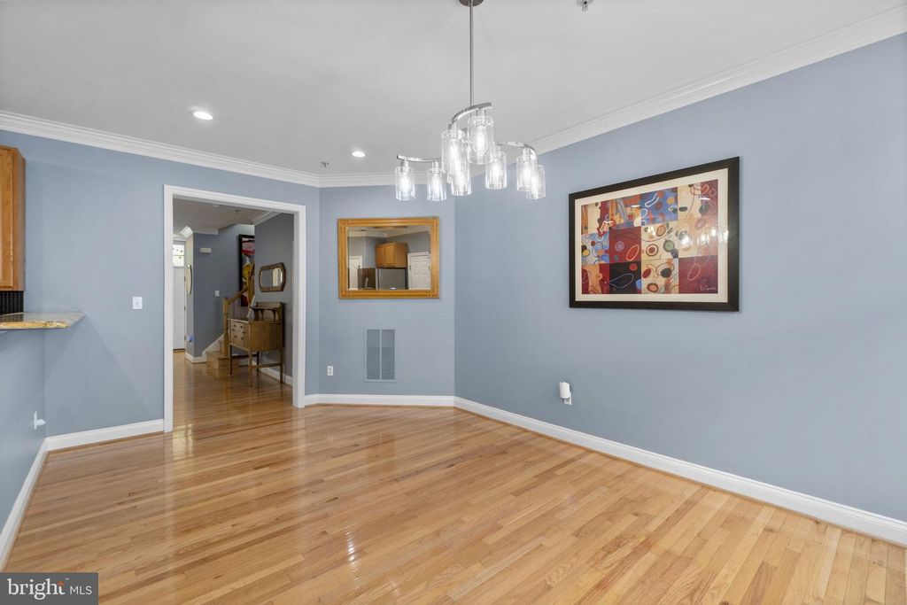 Image 12 of property listing at 5912 MYSTIC OCEAN LN #A4-24, Clarksville, MD 21029