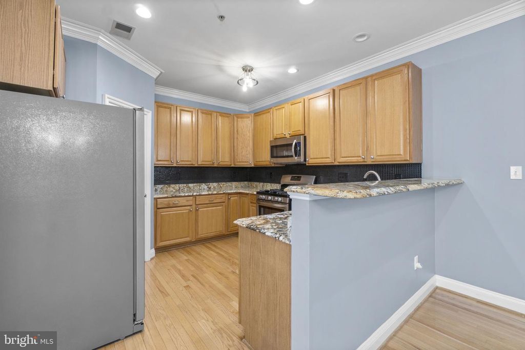 Image 13 of property listing at 5912 MYSTIC OCEAN LN #A4-24, Clarksville, MD 21029