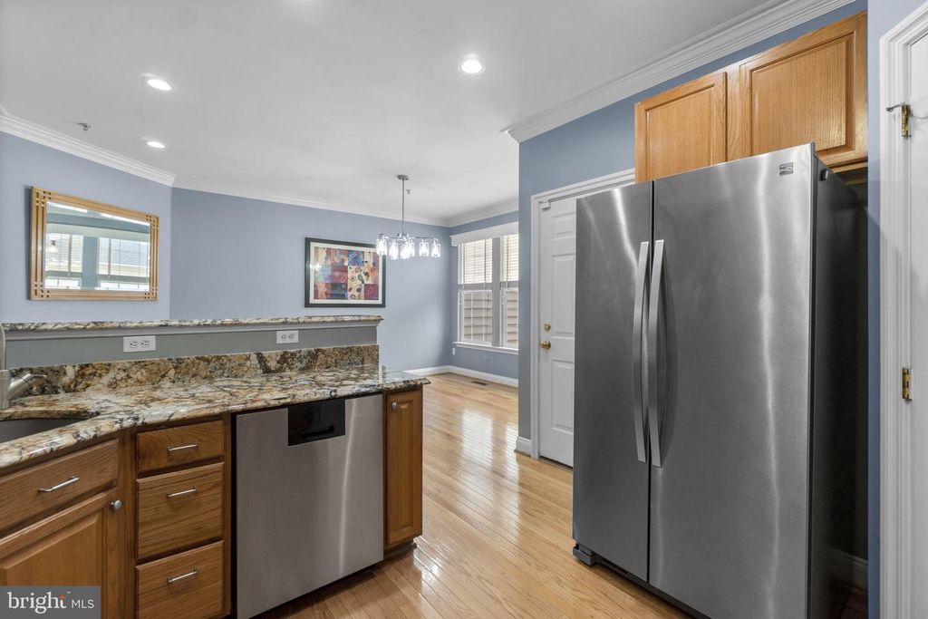 Image 16 of property listing at 5912 MYSTIC OCEAN LN #A4-24, Clarksville, MD 21029