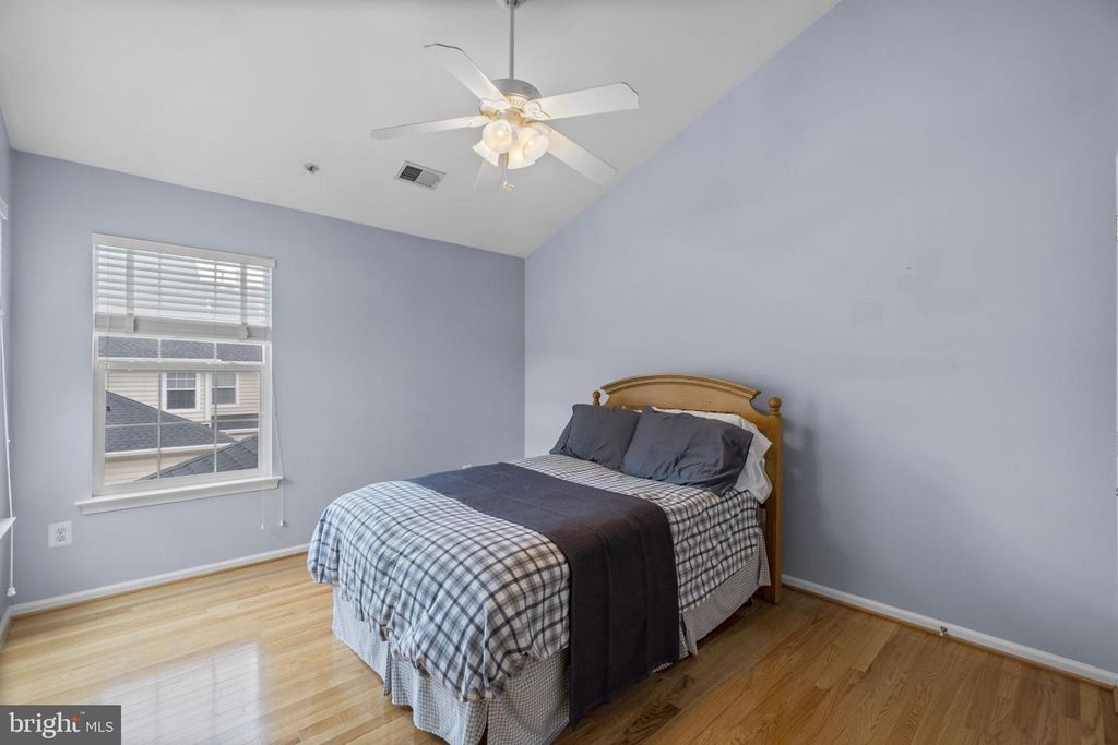 Image 26 of property listing at 5912 MYSTIC OCEAN LN #A4-24, Clarksville, MD 21029
