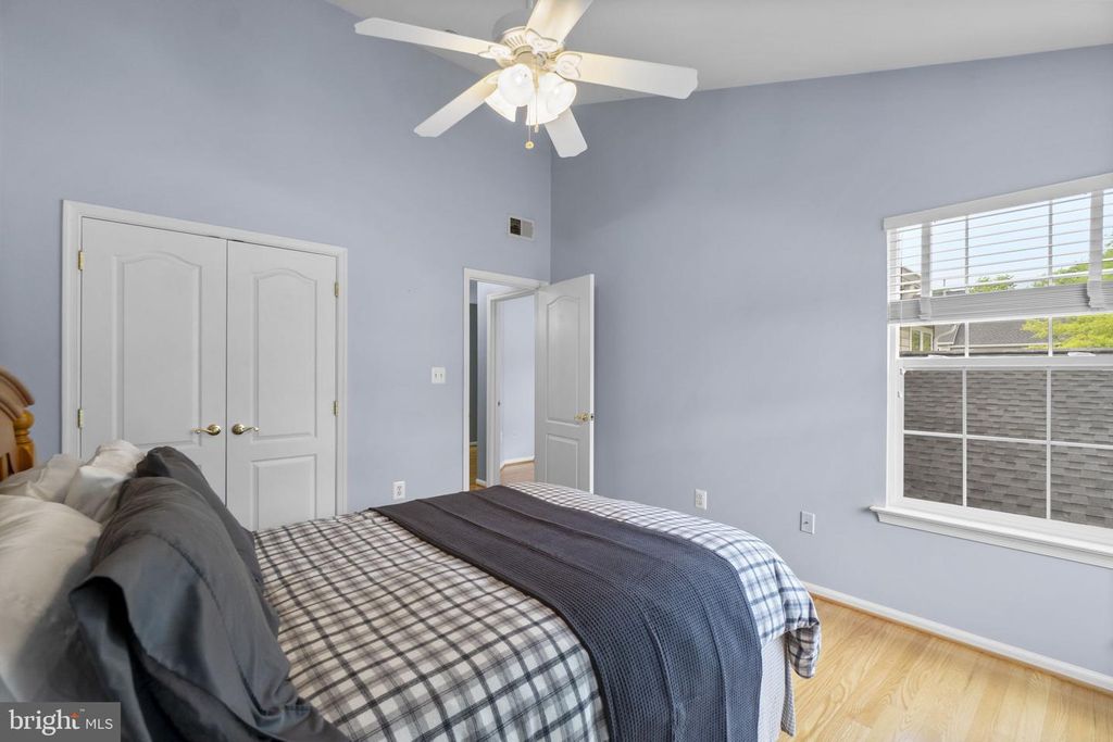 Image 28 of property listing at 5912 MYSTIC OCEAN LN #A4-24, Clarksville, MD 21029
