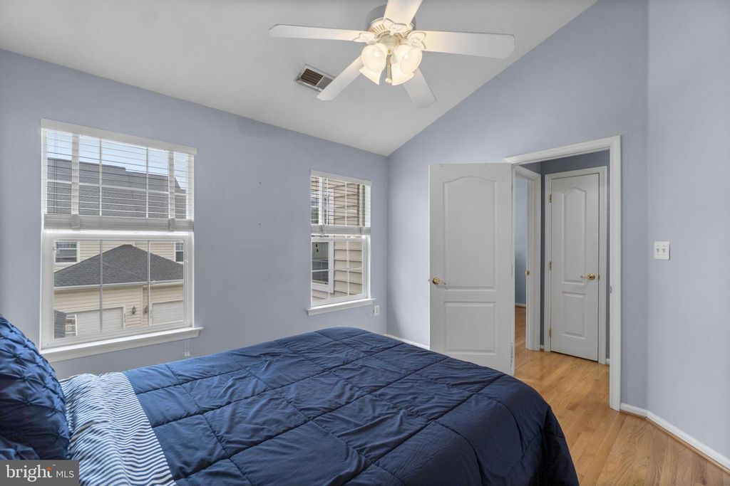 Image 31 of property listing at 5912 MYSTIC OCEAN LN #A4-24, Clarksville, MD 21029