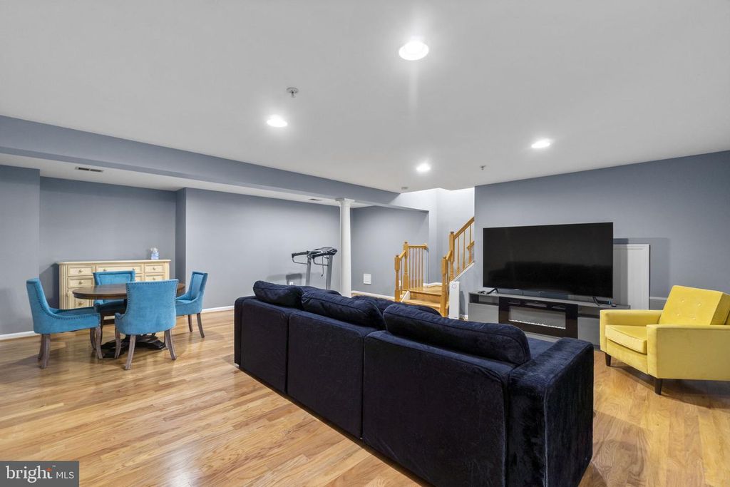 Image 36 of property listing at 5912 MYSTIC OCEAN LN #A4-24, Clarksville, MD 21029