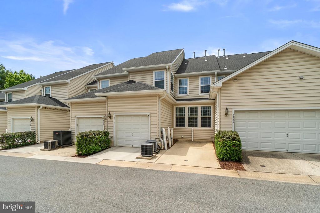 Image 42 of property listing at 5912 MYSTIC OCEAN LN #A4-24, Clarksville, MD 21029