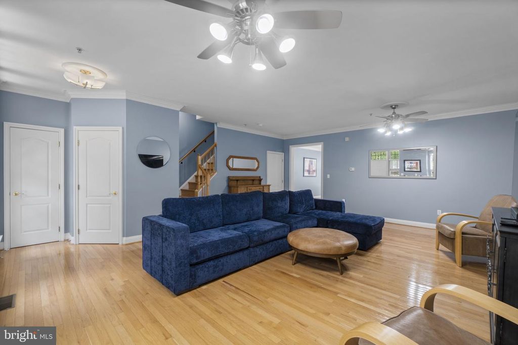 Image 5 of property listing at 5912 MYSTIC OCEAN LN #A4-24, Clarksville, MD 21029