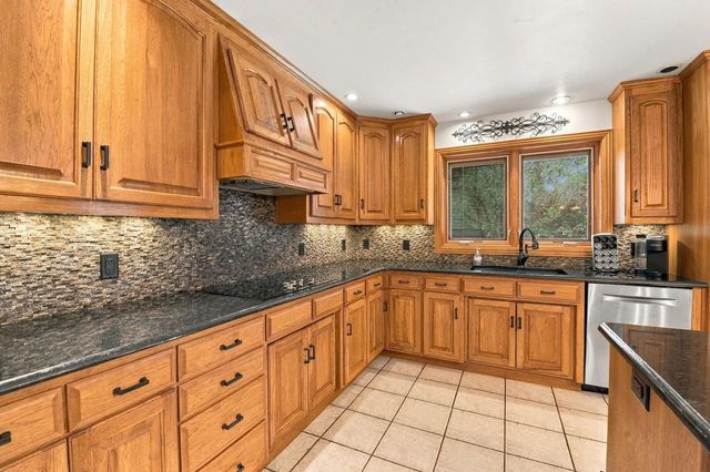 5044 REDBUD COURT, Green Bay, WI 54311