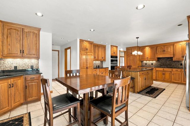5044 REDBUD COURT, Green Bay, WI 54311