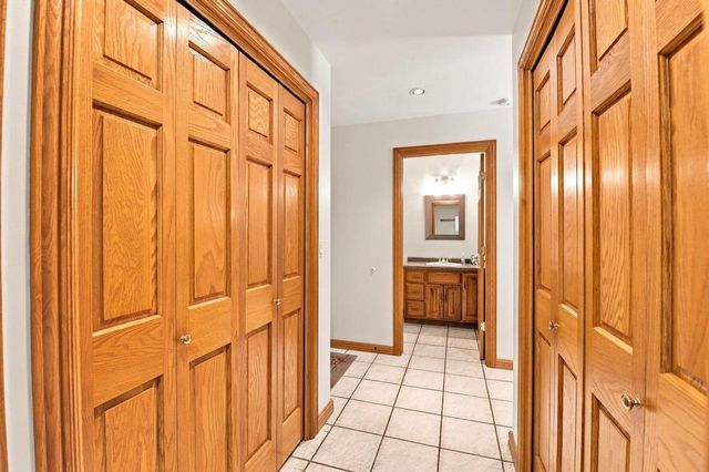 5044 REDBUD COURT, Green Bay, WI 54311