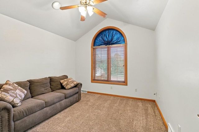 5044 REDBUD COURT, Green Bay, WI 54311