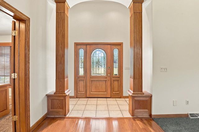 5044 REDBUD COURT, Green Bay, WI 54311