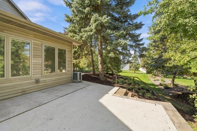 5044 REDBUD COURT, Green Bay, WI 54311