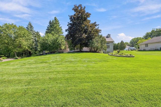 5044 REDBUD COURT, Green Bay, WI 54311