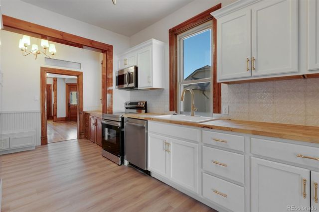 824 E Cache La Poudre Street, Colorado Springs, CO 80903