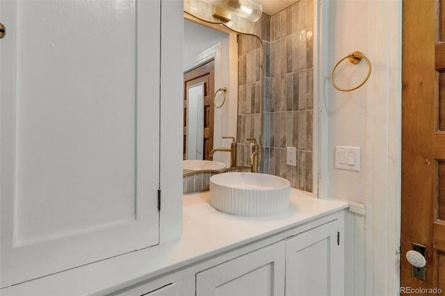 824 E Cache La Poudre Street, Colorado Springs, CO 80903