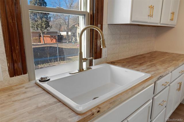 824 E Cache La Poudre Street, Colorado Springs, CO 80903