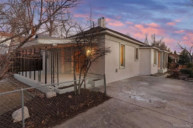 824 E Cache La Poudre Street, Colorado Springs, CO 80903
