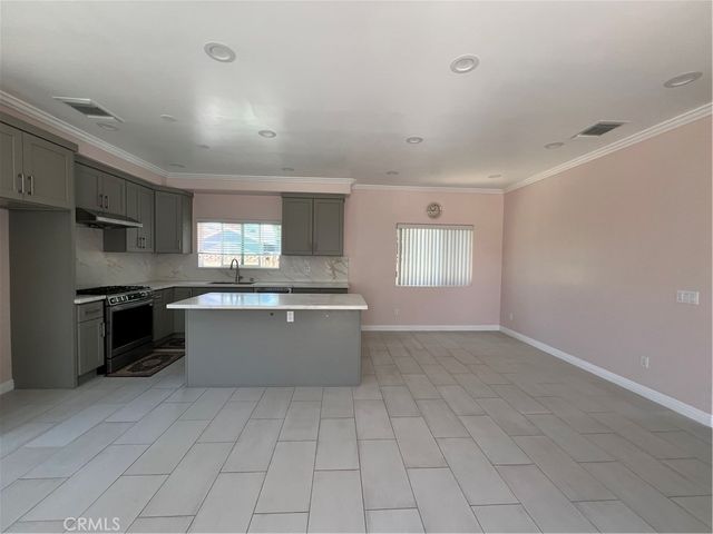1501 W Delhaven, West Covina, CA 91790