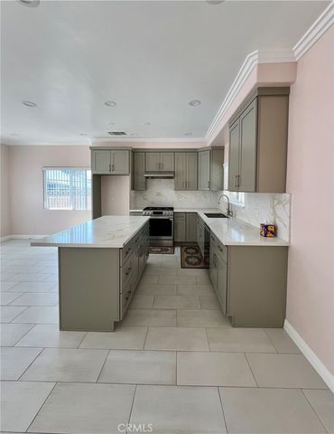 1501 W Delhaven, West Covina, CA 91790
