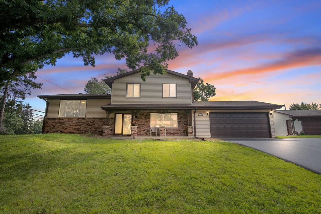 6140 Utah Avenue N, New Hope, MN 55428