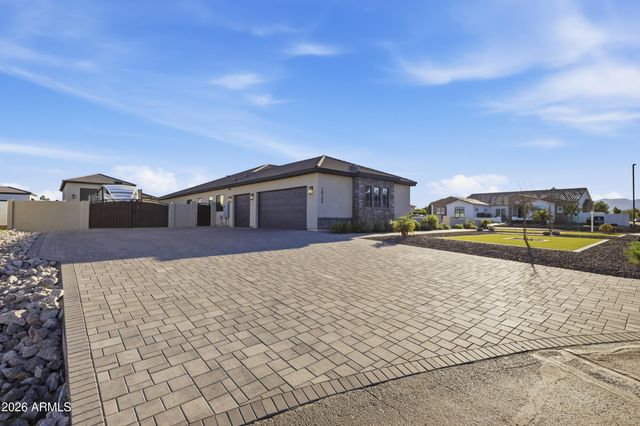 18125 W MONTEBELLO Court 67, Litchfield Park, AZ 85340