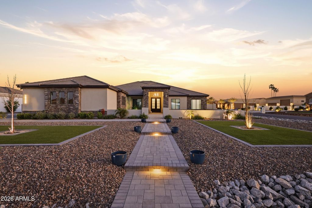 18125 W MONTEBELLO Court 67, Litchfield Park, AZ 85340