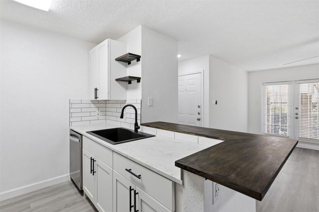 3600 Jeanetta Street 2707, Houston, TX 77063