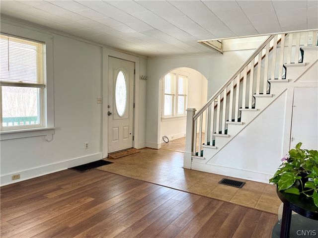 30 Cut Off Road, Granby, NY 13069