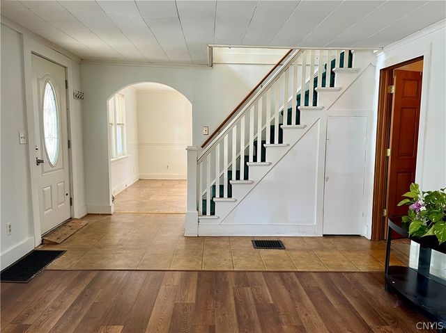 30 Cut Off Road, Granby, NY 13069