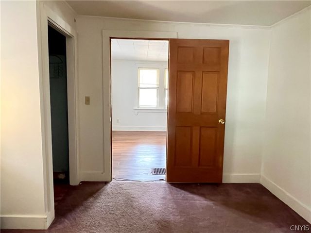 30 Cut Off Road, Granby, NY 13069