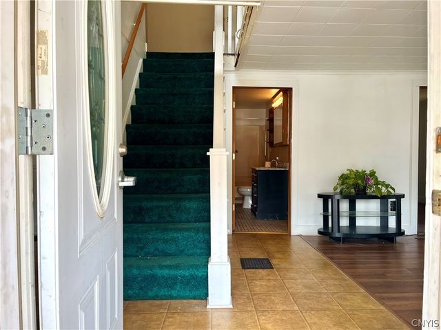 30 Cut Off Road, Granby, NY 13069