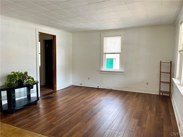 30 Cut Off Road, Granby, NY 13069