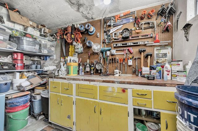 4337 St Martins Place, Cheviot, OH 45211