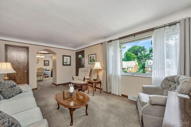 4337 St Martins Place, Cheviot, OH 45211