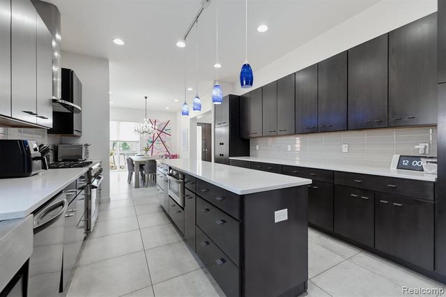 1884 Shipman Boulevard, Birmingham, MI 48009