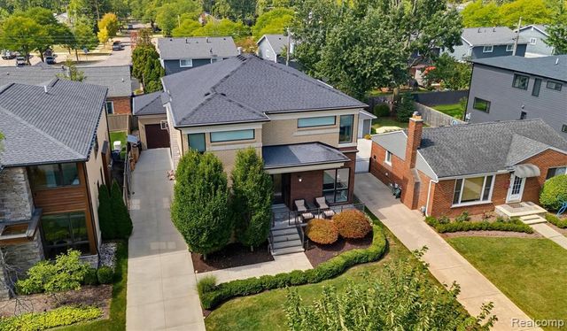 1884 Shipman Boulevard, Birmingham, MI 48009