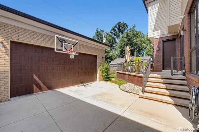 1884 Shipman Boulevard, Birmingham, MI 48009