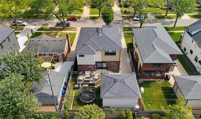 1884 Shipman Boulevard, Birmingham, MI 48009