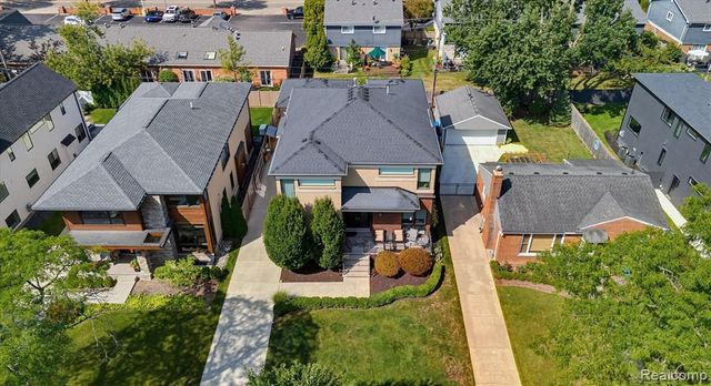 1884 Shipman Boulevard, Birmingham, MI 48009