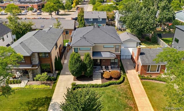 1884 Shipman Boulevard, Birmingham, MI 48009