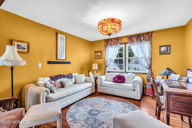 3290 Long Point Drive, Toms River, NJ 08753