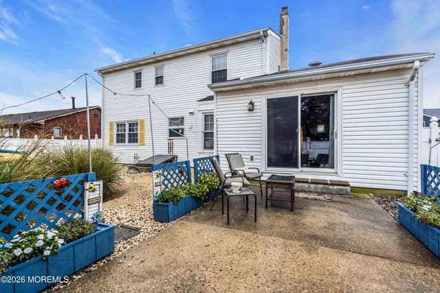 3290 Long Point Drive, Toms River, NJ 08753